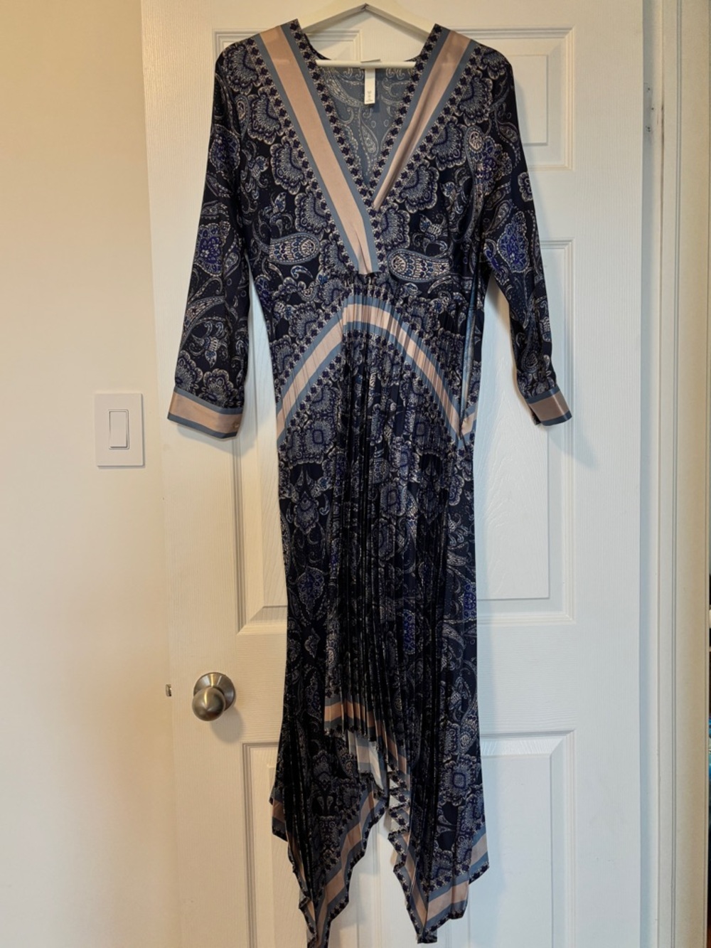 H&M Navy and Cream Paisley Asymmetrical V-Neck Dress